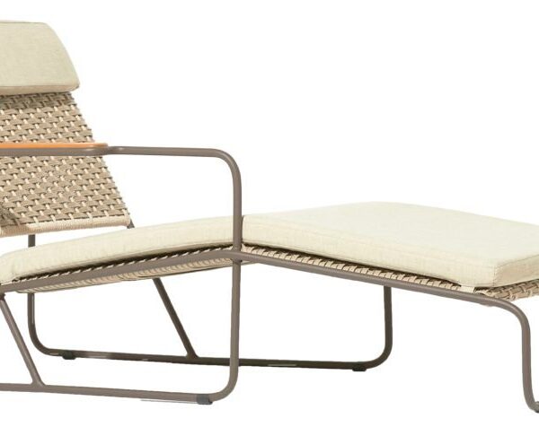 Right Arm Chaise Without Cushion