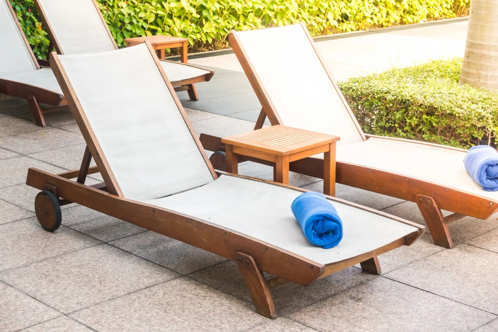 Outdoor Daybed vs Sun Lounger